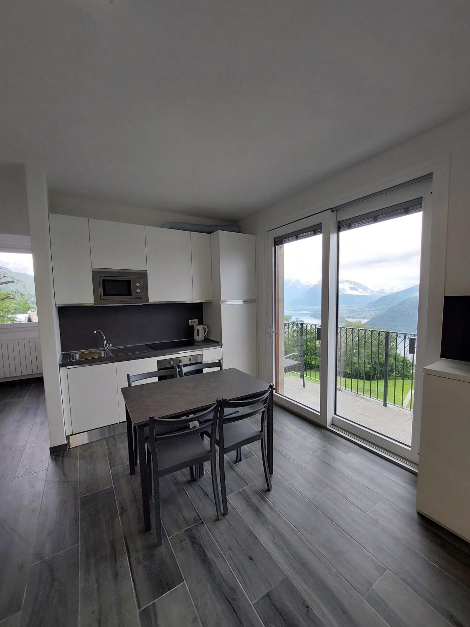 Agriturismo Piccolo Paradiso Pianello Del Lario Luaran gambar