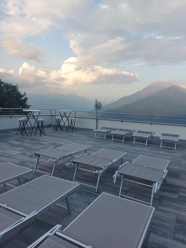 Agriturismo Piccolo Paradiso Pianello Del Lario Luaran gambar