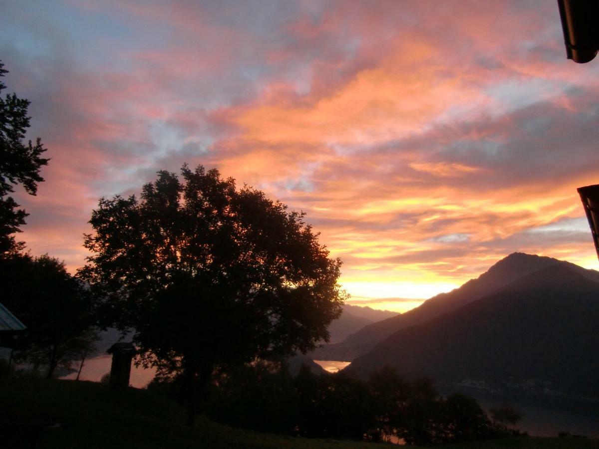 Agriturismo Piccolo Paradiso Pianello Del Lario Luaran gambar